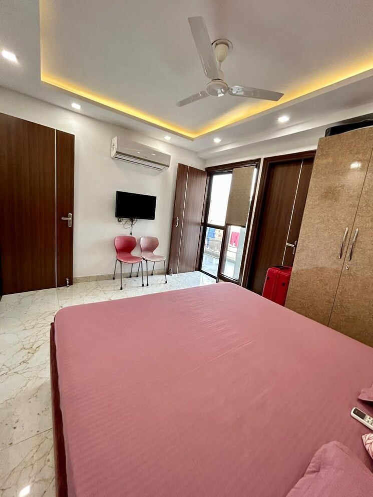 Bedroom, sector 57 3 Bedroom 2000 Sq.Ft. Builder Floor In Sector 57 Gurgaon 9179247