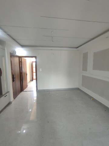 Room in 3 BHK Independent House at Sahastradhara Road – for Sale