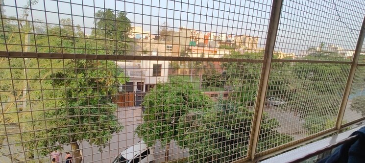 Balcony, sector 37 3 Bedroom 220 Sq.Ft. Builder Floor In Sector 37 Faridabad 9179324