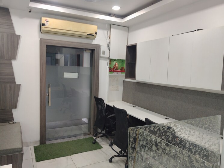 Kitchen, netaji subhash place Commercial Office Space 468 Sq.Ft. In Netaji Subhash Place Delhi 9179329