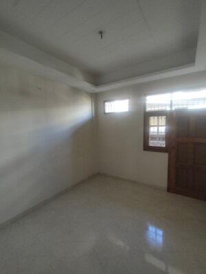 Room in 5 BHK Independent House at Sahastradhara Road – for Sale