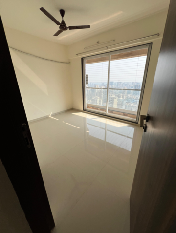 Room in 3 BHK Apartment at Tricity Eros, Kharghar Sector 15 – for Rent