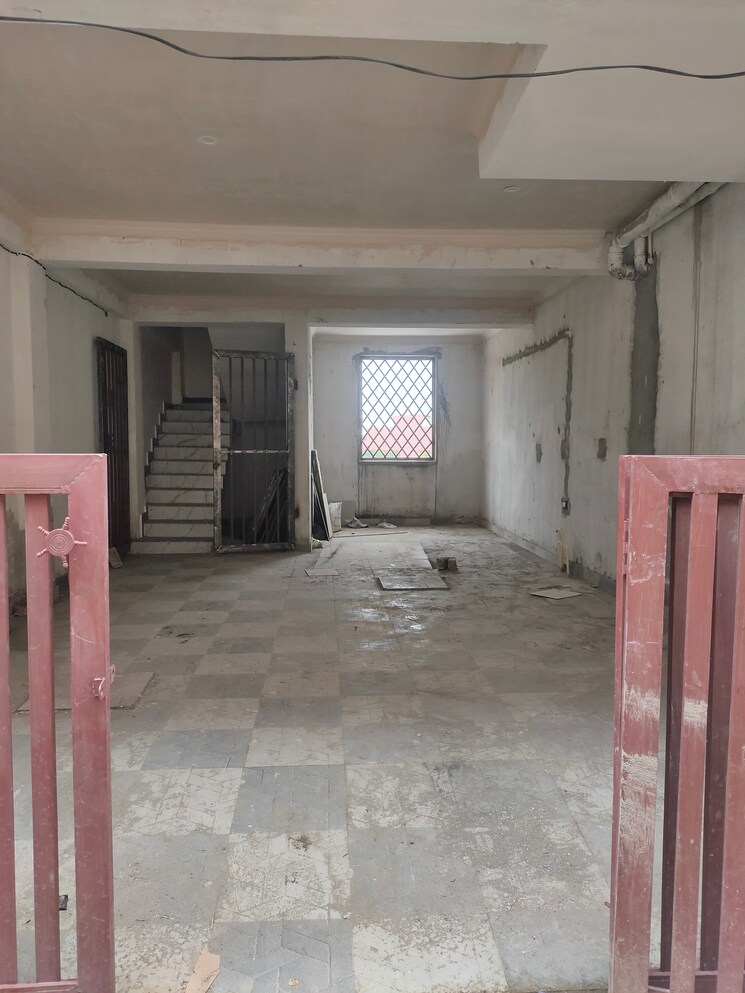  Parking, sahastradhara road 3 Bedroom 1500 Sq.Ft. Independent House In Sahastradhara Road Dehradun 9179456