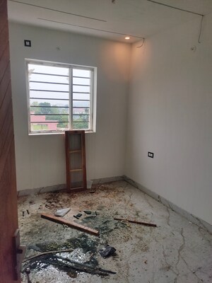 Room in 3 BHK Independent House at Sahastradhara Road – for Sale