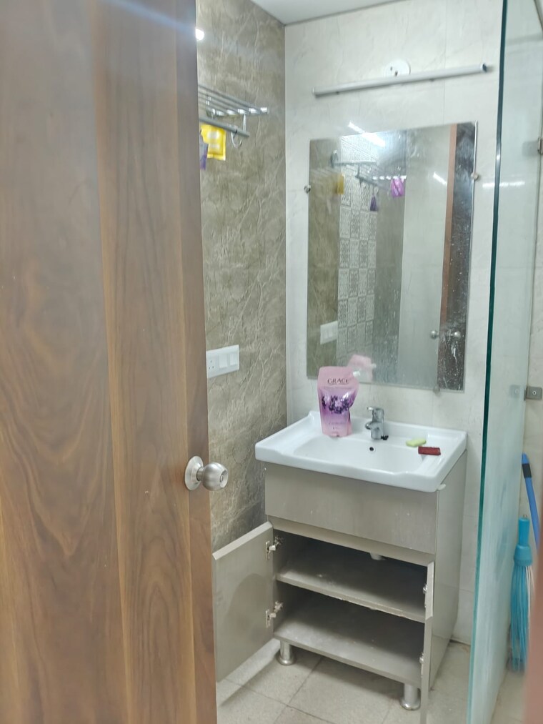 Bathroom, shri-radha-sky-gardens 2 Bedroom 1182 Sq.Ft. Apartment In Sector 16b Greater Noida Greater Noida 9179567