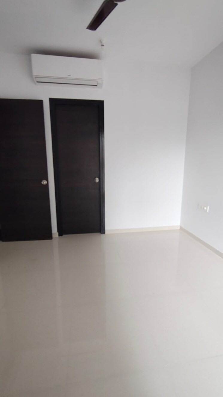 Room, lodha-downtown 1 Bedroom 485 Sq.Ft. Apartment In Dombivli East Thane 9179679
