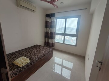Bedroom in 4 BHK Apartment at Piramal Vaikunth, Balkum Pada – for Rent