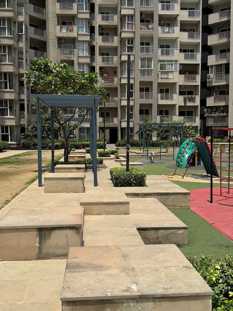 2 BHK + Extra Room 1286 Sq.Ft. Apartment in Shri Radha Sky Gardens