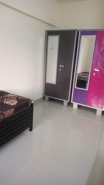 Furnished Amenities in  Pg at Vartak Nagar – for Rent