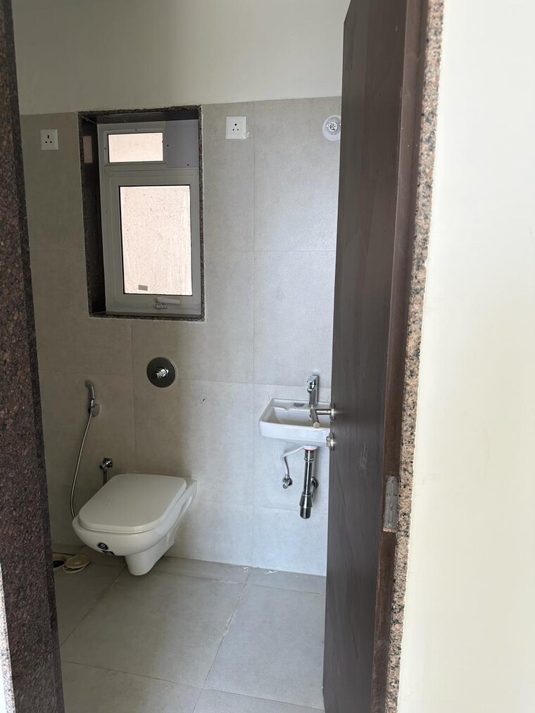 Bathroom, kavya-residency-thane 1 Bedroom 700 Sq.Ft. Apartment In Ghodbunder Road Thane 9179712
