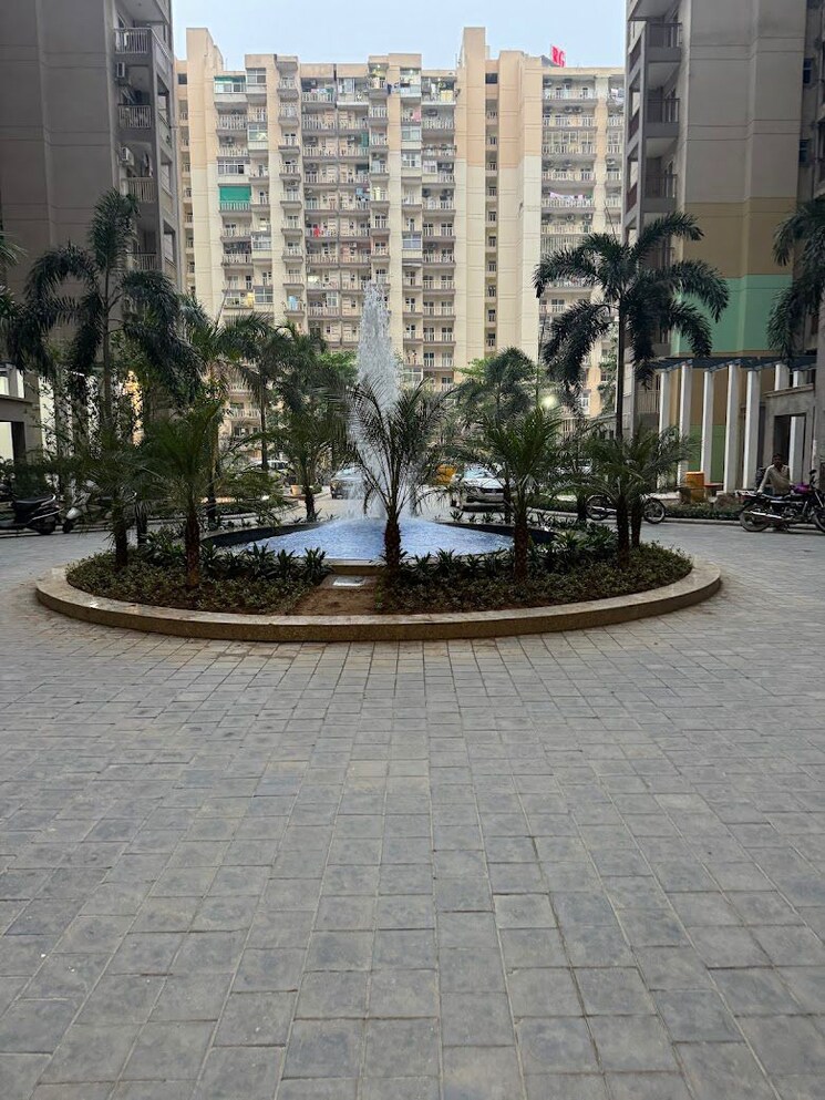 Gym, shri-radha-sky-gardens 2 Bedroom 1370 Sq.Ft. Apartment In Sector 16b Greater Noida Greater Noida 9179723
