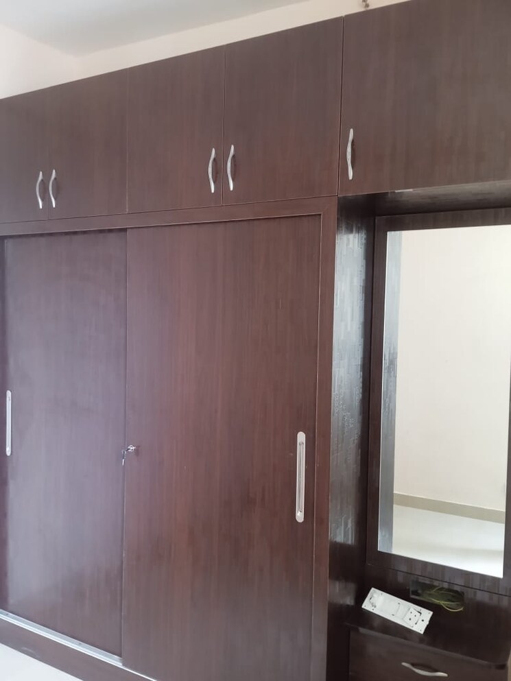 Room, shri-radha-sky-gardens 3 Bedroom 1500 Sq.Ft. Apartment In Sector 16b Greater Noida Greater Noida 9179788