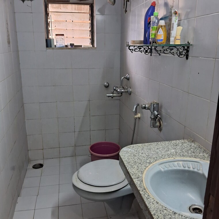 Bathroom, blue-bell-chembur 2 Bedroom 910 Sq.Ft. Apartment In Chembur Mumbai 9179807