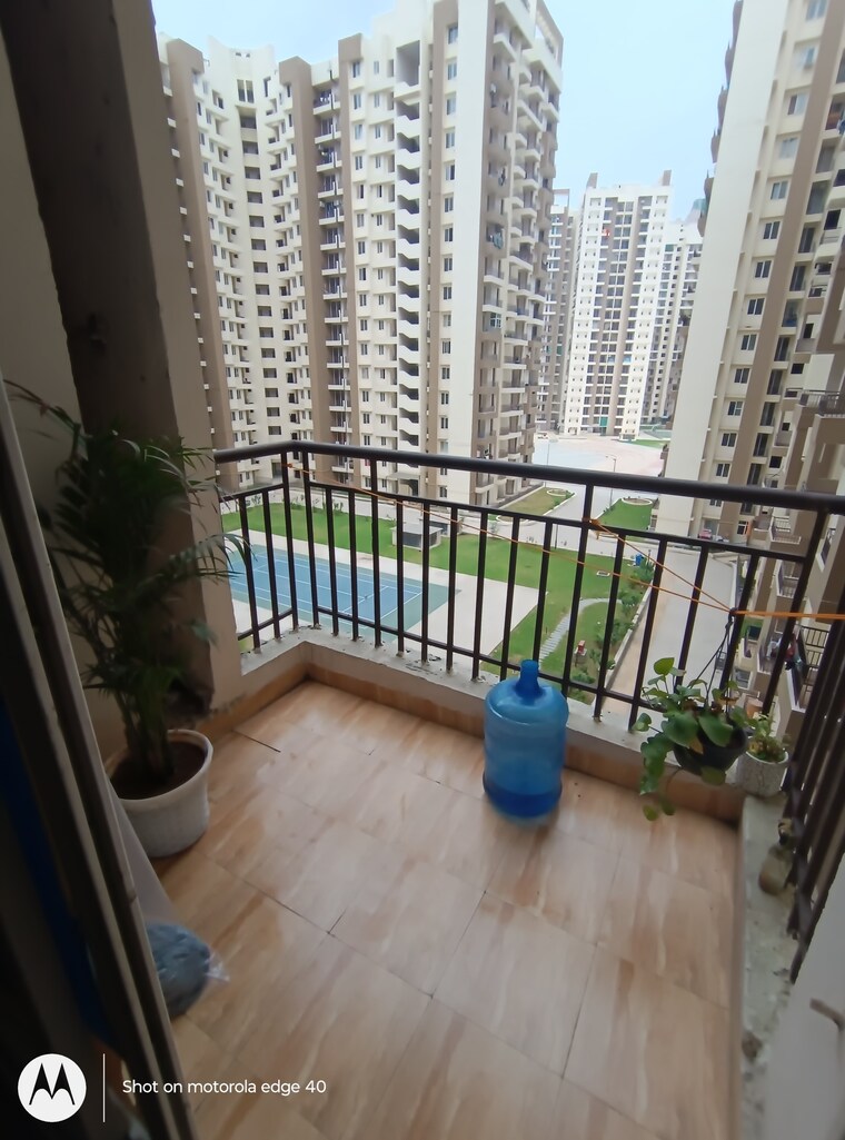Balcony, shri-radha-sky-gardens 3 Bedroom 1874 Sq.Ft. Apartment In Sector 16b Greater Noida Greater Noida 9179814