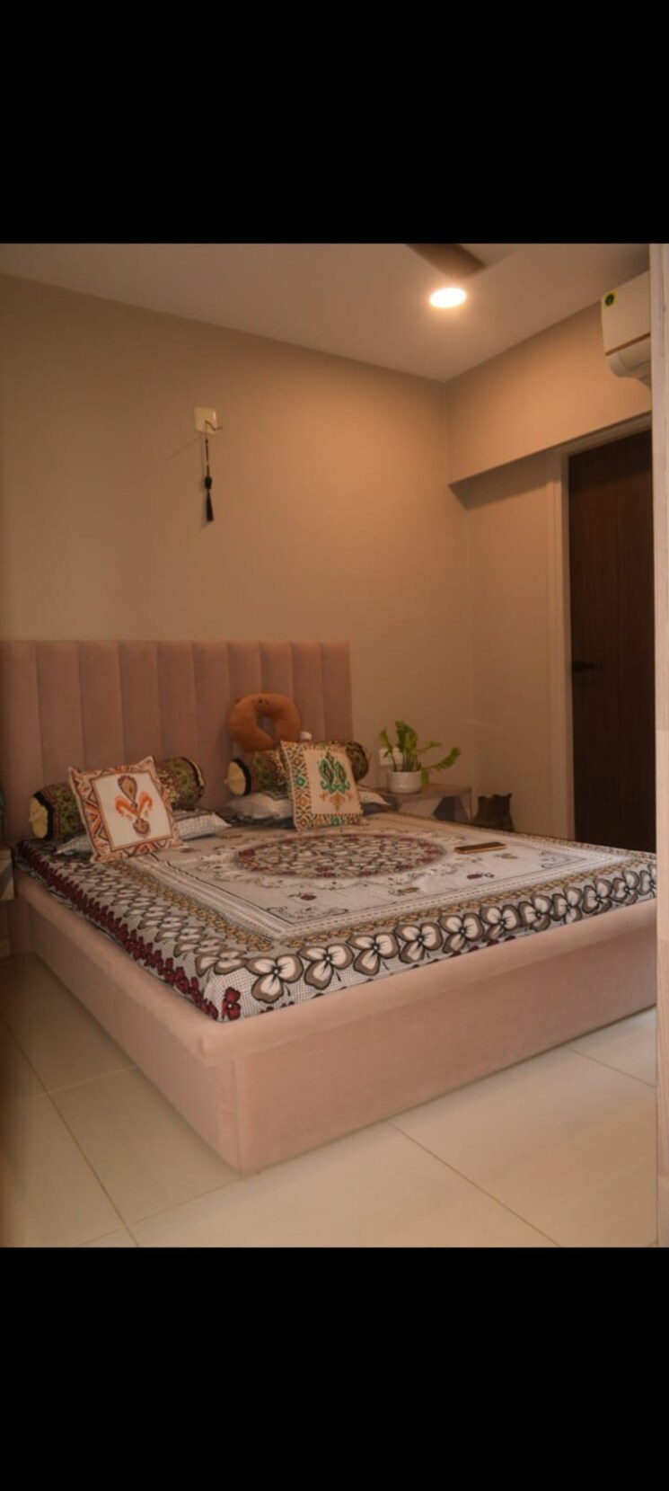 Bedroom, swati-chrysantha 3 Bedroom 1436 Sq.Ft. Apartment In Shela Ahmedabad 9179822