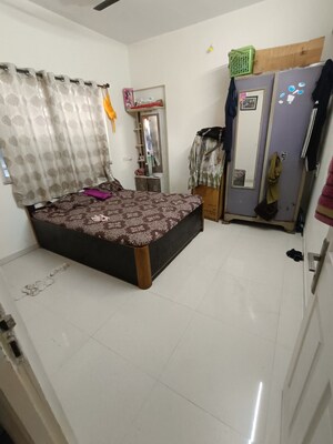 Team Area in 2 BHK Apartment at Vijay Vatika, Kavesar – for Sale