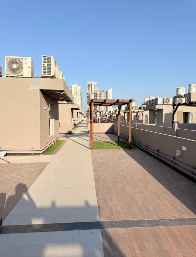 Exterior View, smart-world-orchard 3 Bedroom 1630 Sq.Ft. Builder Floor In Sector 61 Gurgaon 9179837