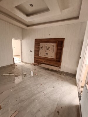 Room in 6 BHK Independent House at Patiala Road – for Sale