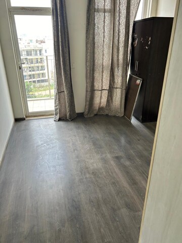 Building Lobby in 3.5 BHK Apartment at Pioneer Park Phase 1, Sector 61 – for Rent