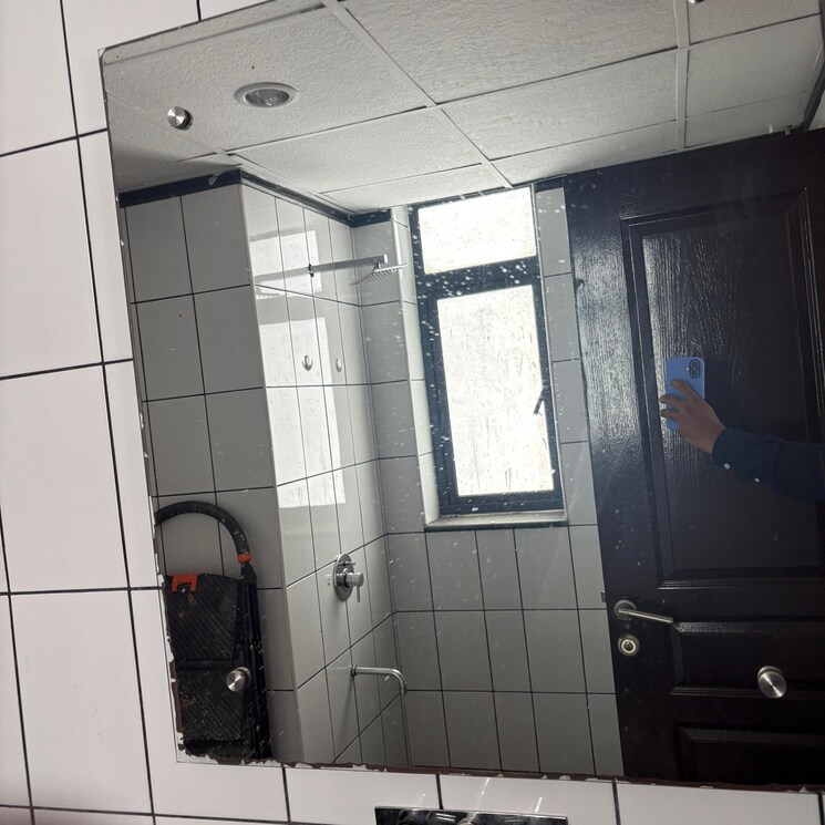 Kitchen, unitech-uniworld-gardens 3 Bedroom 2086 Sq.Ft. Apartment In Islampur Gurgaon 9179861