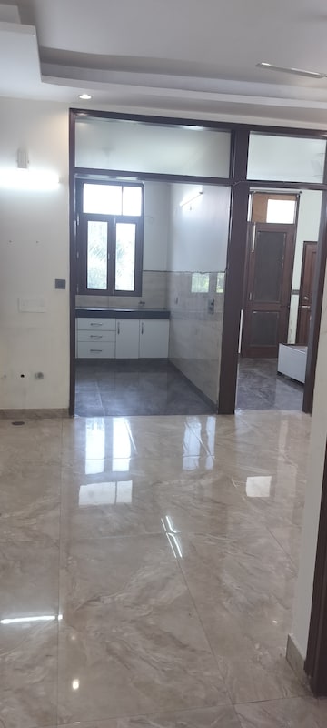 Bathroom in 3 BHK Independent House at Dev Apartments Sector 49, Sector 49 – for Rent