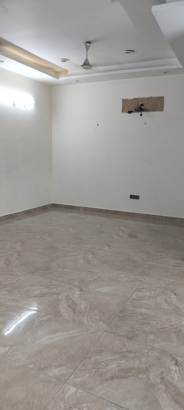 Room, dev-apartments-sector-49 3 Bedroom 153 Sq.Mt. Independent House In Sector 49 Noida 9179851