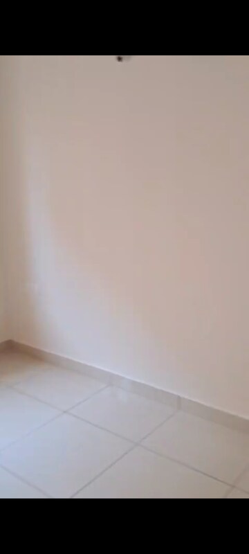 Room in 2 BHK Apartment at Prestige Finsbury Park Hyde, Bagaluru – for Sale
