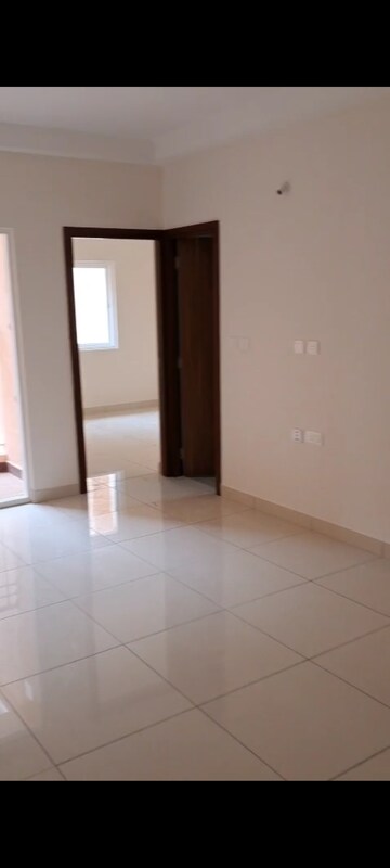 Room in 2 BHK Apartment at Prestige Finsbury Park Hyde, Bagaluru – for Sale