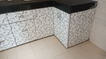 Room in 3 BHK Apartment at Antriksh Golf View, Sector 78 – for Rent