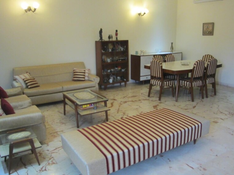 Living Room, south city 1 4 Bedroom 3200 Sq.Ft. Builder Floor In South City 1 Gurgaon 9179918