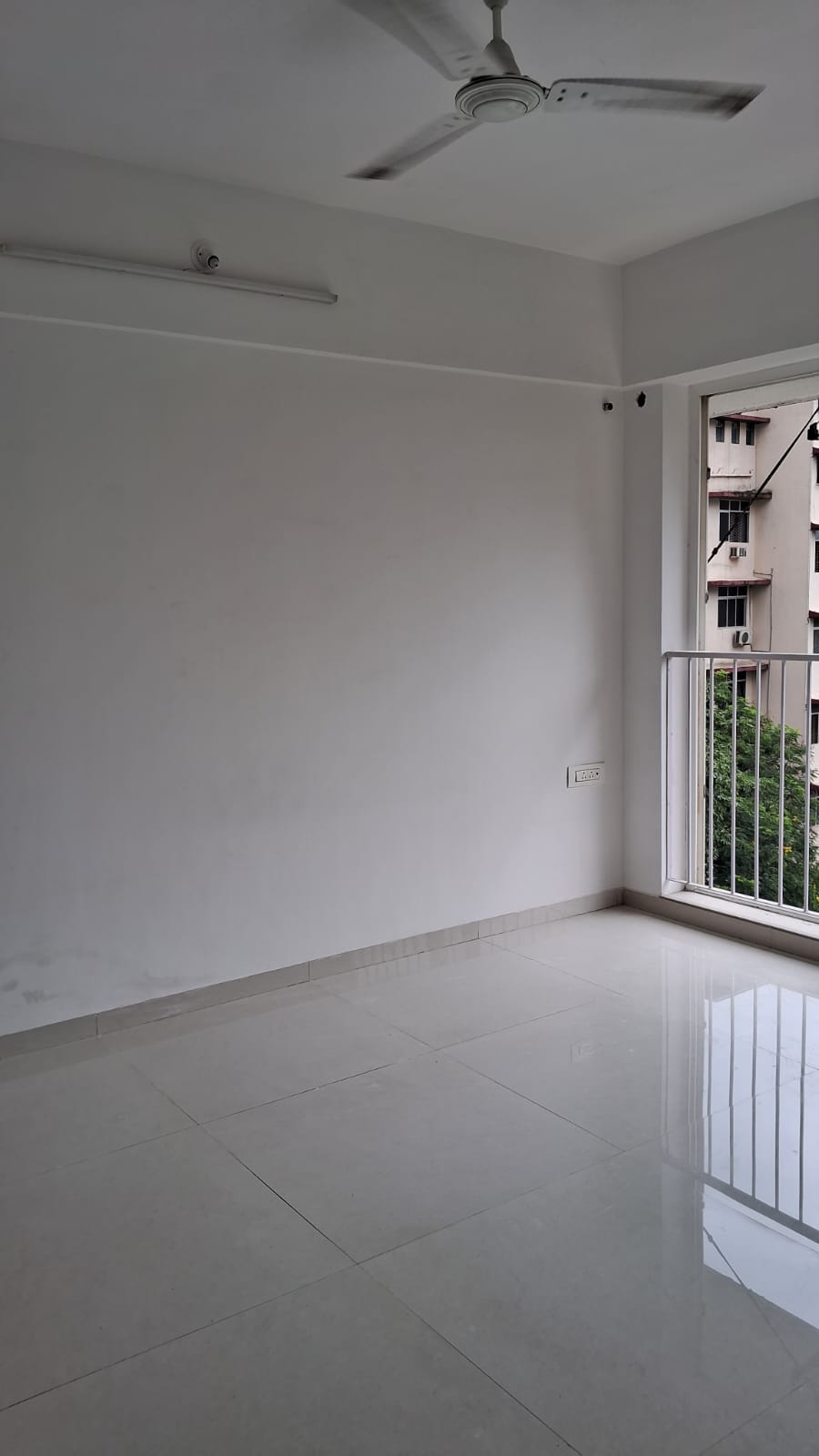 2 BHK 1040 Sq.Ft. Apartment in Jay Le Jardin