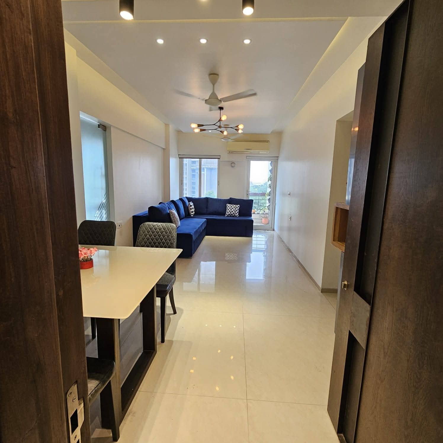 2 BHK 1100 Sq.Ft. Apartment in Belscot Chs Ltd