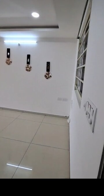 Furnished Amenities in 3 BHK Apartment at Marina Skies, Hi Tech City – for Rent