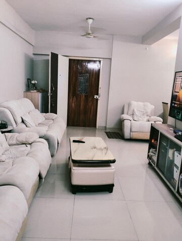 2 BHK Apartment For Rent in Raj Spaces Apartment, Goregaon West