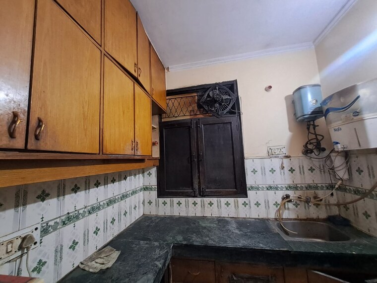 Kitchen, vaishali sector 6 2 Bedroom 900 Sq.Ft. Builder Floor In Vaishali Sector 6 Ghaziabad 9180070