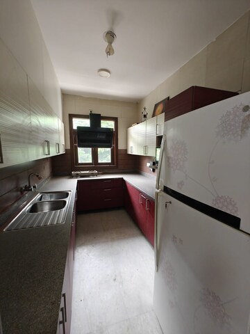 Kitchen in 3 BHK Builder Floor at Sector 47 – for Rent
