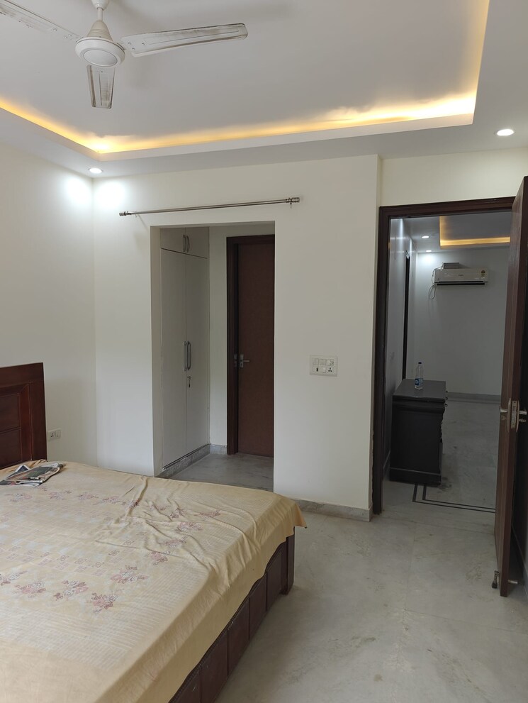 Room, sector 47 3 Bedroom 2000 Sq.Ft. Builder Floor In Sector 47 Gurgaon 9180089