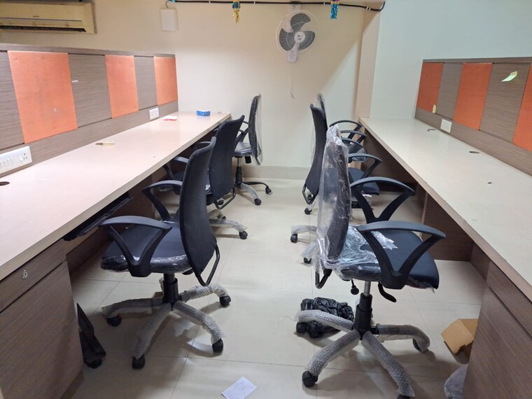 Team Area, seawoods-grand-central-mall Commercial Showroom 1134 Sq.Ft. In Seawoods Navi Mumbai 9180060