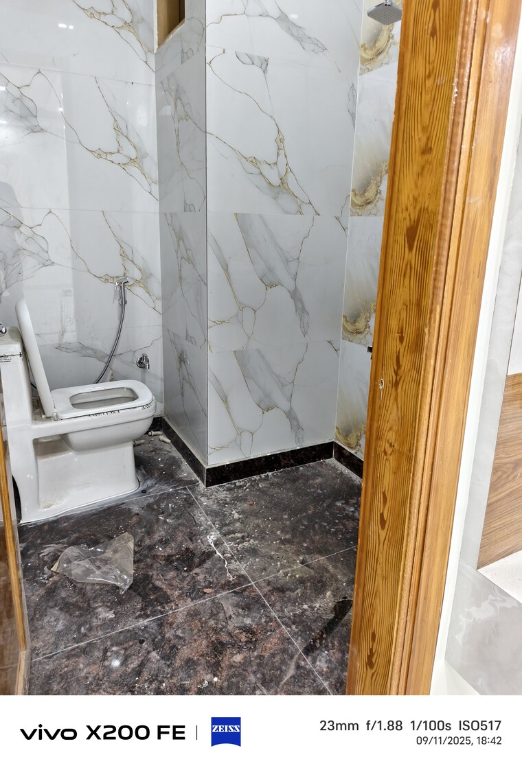 Balcony, palam 3 Bedroom 850 Sq.Ft. Builder Floor In Palam Delhi 9180241