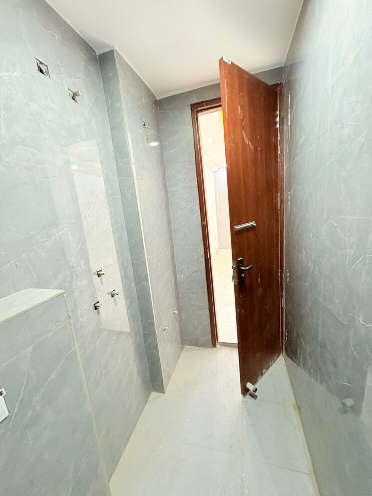 Bathroom, chattarpur 3 Bedroom 1080 Sq.Ft. Independent House In Chattarpur Delhi 9180244