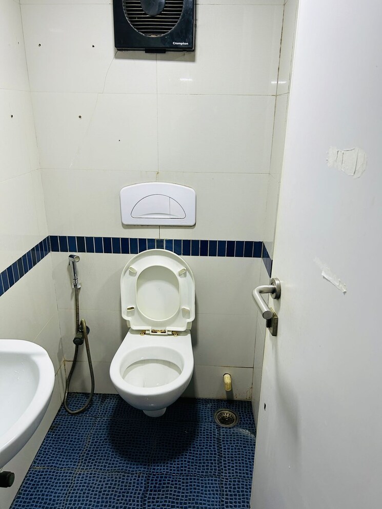 Bathroom, fort Commercial Office Space 1601 Sq.Ft. In Fort Mumbai 9180247
