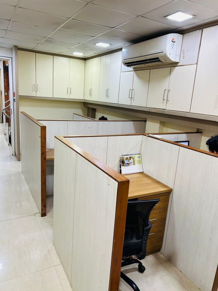Kitchen, fort Commercial Office Space 1601 Sq.Ft. In Fort Mumbai 9180247