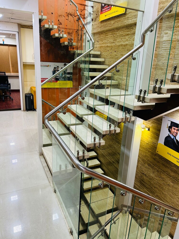 Balcony, fort Commercial Office Space 1601 Sq.Ft. In Fort Mumbai 9180247