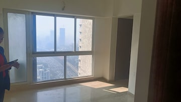 Room in 1 BHK Apartment at Omkar Signet, Malad East – for Rent