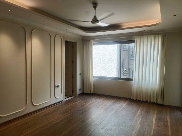Room, defence colony 3 Bedroom 2925 Sq.Ft. Builder Floor In Defence Colony Delhi 9179980