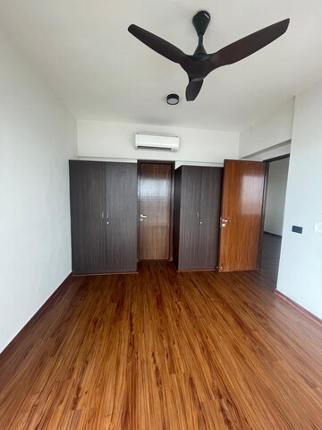 4 BHK Apartment For Rent in Worli Sea Face
