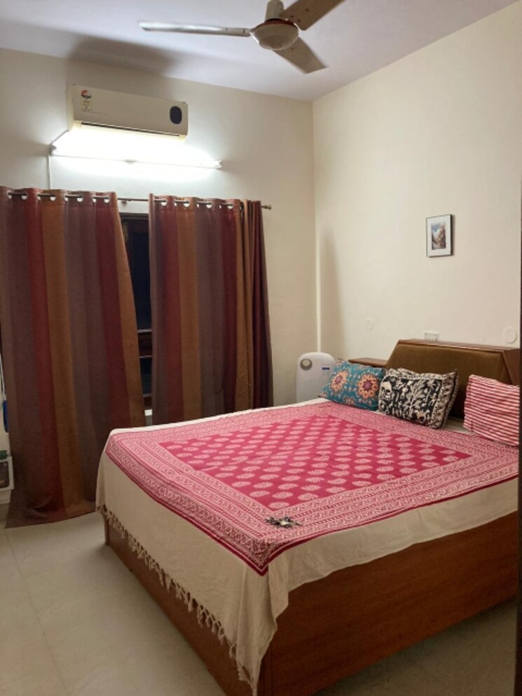Bedroom, lajpat nagar 3 Bedroom 1650 Sq.Ft. Builder Floor In Lajpat Nagar Delhi 9180341
