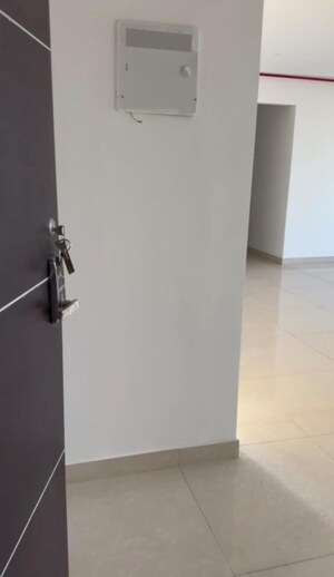 Room in 3 BHK Apartment at Shriram Southern Crest, Jp Nagar – for Sale