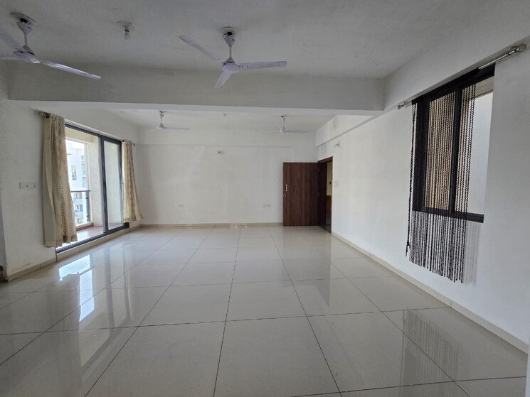 Room, bhayli road 3 Bedroom 2400 Sq.Ft. Penthouse In Bhayli Road Vadodara 9180393