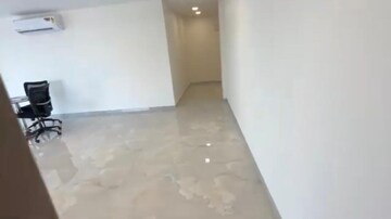 Room in  Office Space at Ornate Solitaire, Dahisar East – for Sale